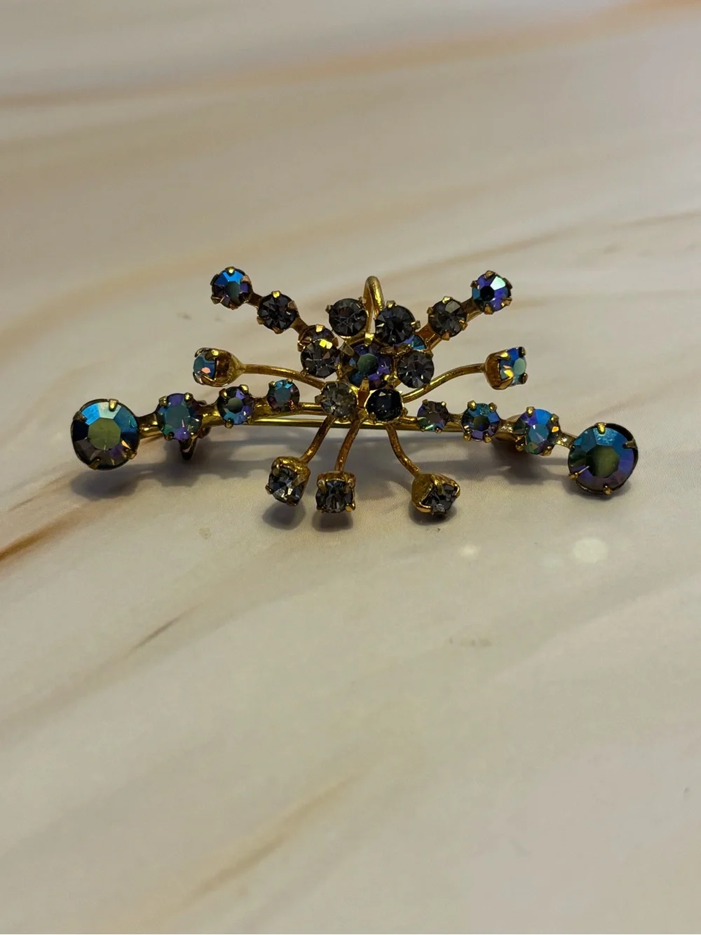 Austria AB Crystal Star Burst Brooch/Pendant 2-3/16”